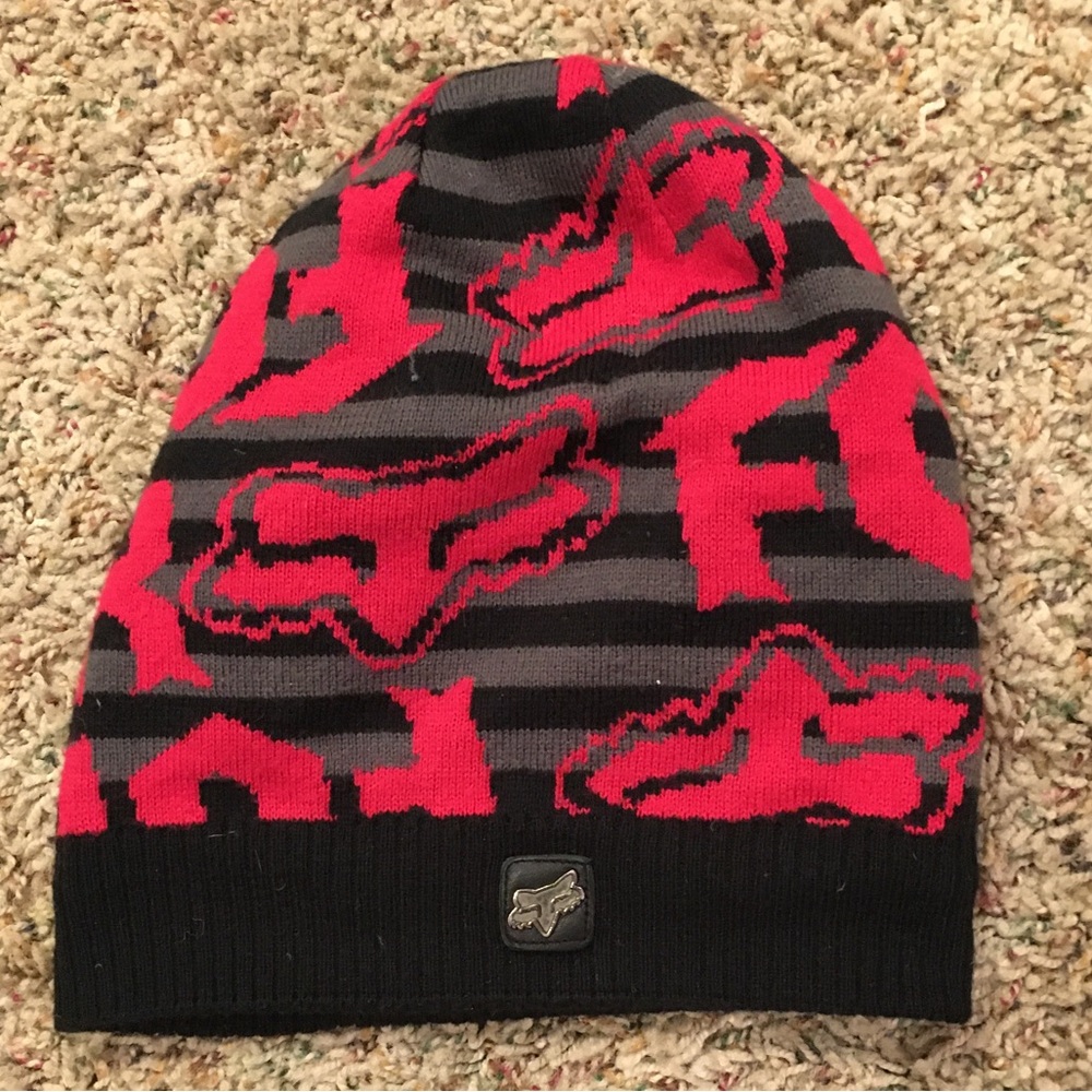 RARE! FOX RACING WOMENS BEANIE NWOT